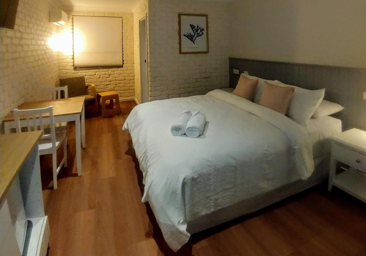 Bay House Motel Bateau Bay Extérieur photo