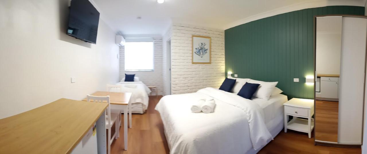 Bay House Motel Bateau Bay Extérieur photo